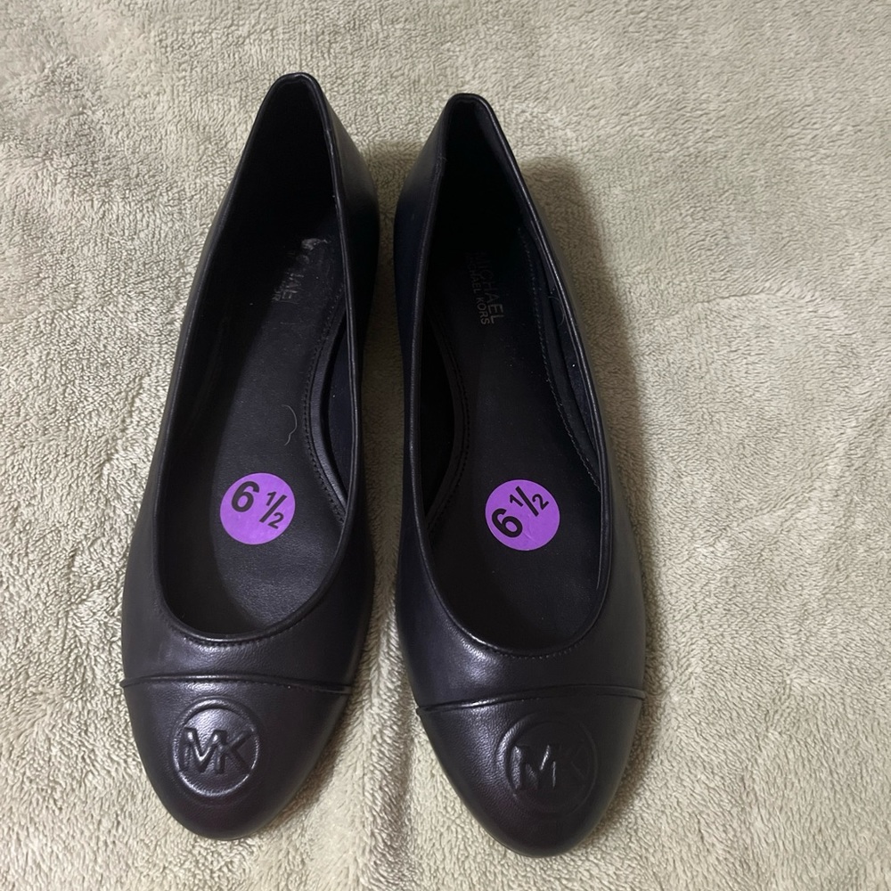 Michael Kors flats